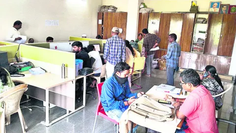 పల్లెల్లో ఎన్నికల సందడి 