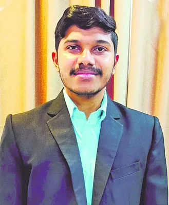 ద్రోణాదుల యువకుడి అరుదైన ఘనత 