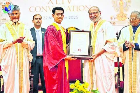 ప్రతిభకు పట్టం..  
