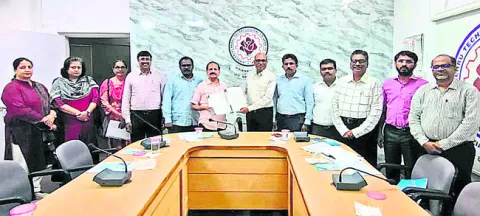 జేఎన్‌టీయూ–జీవీ, డీఎస్‌ఎన్‌ఎల్‌యూ మధ్య ఎంవోయూ