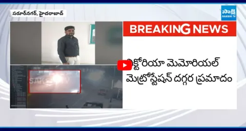 Two Wheeler Hits Metro Pillar Near Victoria Memorial Metro Station 3