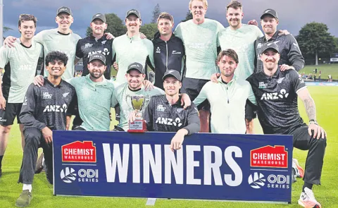 West Indies lose in third ODI1