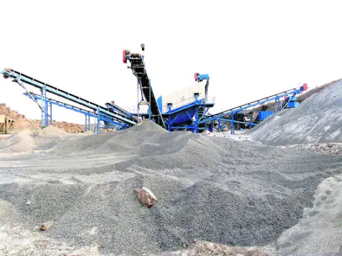 కంకర అక్రమ రవాణాకు అడ్డుకట్ట