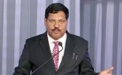  Former Chief Justice Denied Govt Vehicle