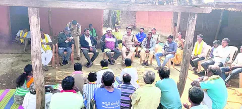 గిరిజనుల సొంతింటి ‘కల’!