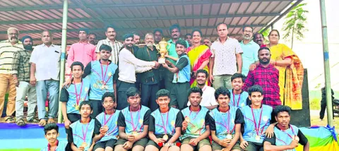 హాకీ పోటీల్లో విజేతగా నెల్లూరు