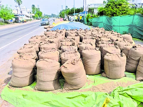 ఎకరాకు రూ.10 వేలు నష్టం