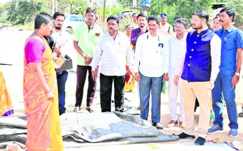 ధాన్యం కొనుగోళ్లు వేగవంతం చేయాలి
