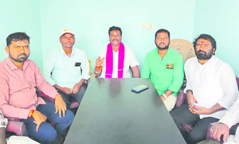 సర్పంచ్‌ రిజర్వేషన్లపై ఆగ్రహం 