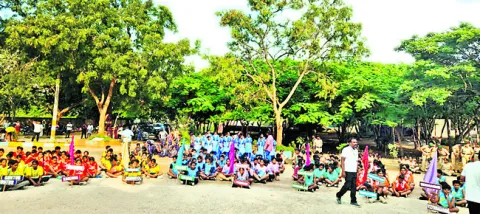 రాష్ట్ర స్థాయి బాస్కెట్‌బాల్‌ పోటీలు ప్రారంభం