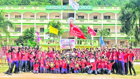 ఉత్సాహంగా క్రీడోత్సవాలు 