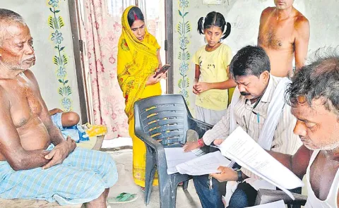 Sakshi Guest Column On Bihar Elections Vote Tourism