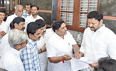 MP YS Avinash Reddy Fires on Chandrababu