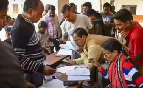 Political storm over deaths of Bihar BLOs: Shadows cast over panchayat elections