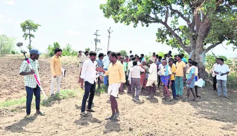 భూసేకరణే సమస్య 