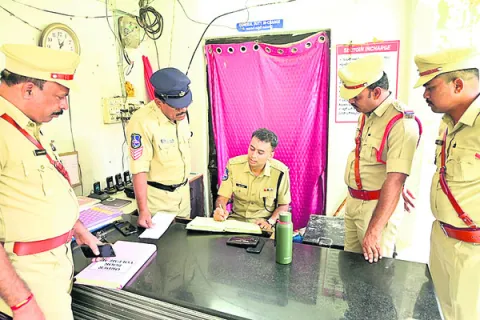 క్రమశిక్షణ పాటించాలి