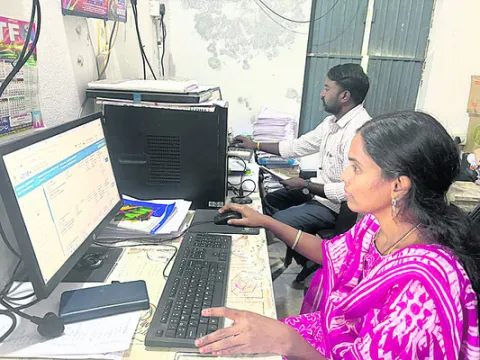 ● ఆ విద్యార్థులంతా ఏ బడిలో చేరారు..? ● వివరాలు క్లియర్‌