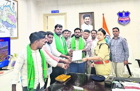 ‘పోరు గర్జన’కు    అనుమతివ్వాలని వినతి