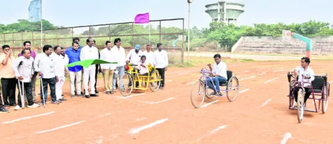 చెక్‌బౌన్స్‌ కేసులో  ఆరు నెలల జైలు 