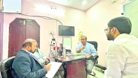 ప్రైవేటు ఆస్పత్రుల్లో తనిఖీ
