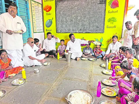 ఇదేం భోజనం? 