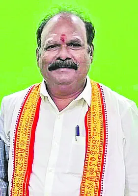 మరో ఏడాది కొనసాగేందుకు ఈఓ ప్రయత్నాలు 