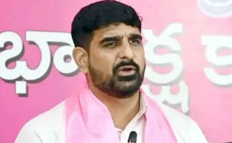 BRS MLA Kousik Reddy Takes On Congress MLA Vijaya Ramarao