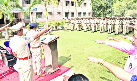 భారత రాజ్యాంగం.. ప్రజల మార్గదర్శక గ్రంథం