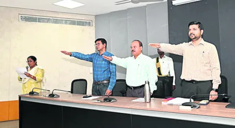 పంచాయతీ ఎన్నికలకు ఏర్పాట్లు చేయాలి