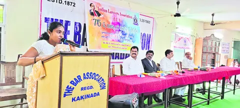 మన రాజ్యాంగం ప్రపంచ దేశాల్లోనే గొప్పది