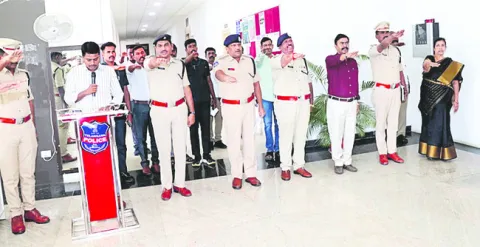 మనది బలమైన రాజ్యాంగం: ఎస్పీ 