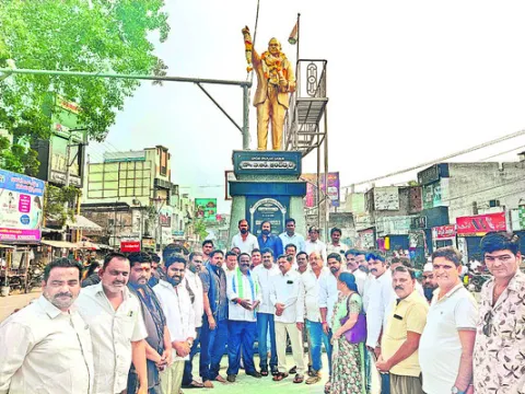 దళితులపై వేధింపులు 