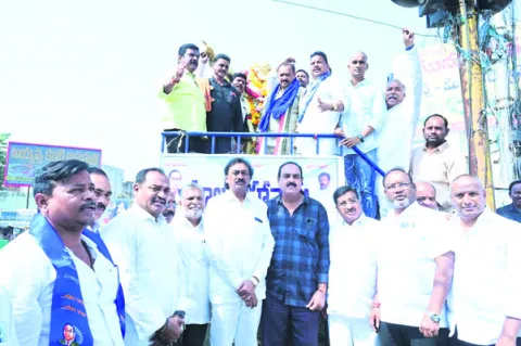 రాజ్యాంగ పరిరక్షణకు కృషి చేయాలి 