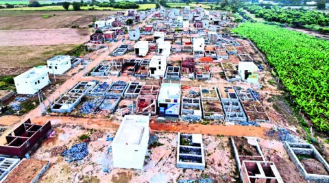 జగనన్న ఇళ్లకు పన్నులు!