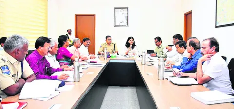 ఎన్నికలు ప్రశాంత వాతావరణంలో నిర్వహిద్దాం