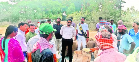 ధాన్యం కొనుగోళ్లు వేగవంతం కావాలి