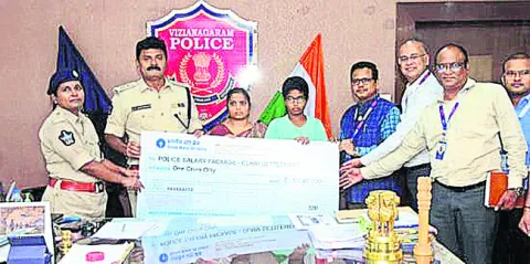 మృతుల కుటుంబాలకు అండగా పోలీసుశాఖ