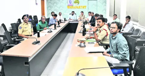 ‘స్థానిక’ ఎన్నికల నిర్వహణకు సిద్ధం 