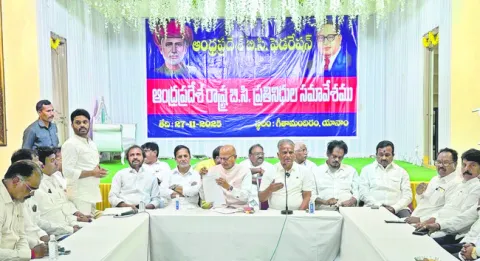 సమగ్ర శాసీ్త్రయ కులగణన చేపట్టాలి