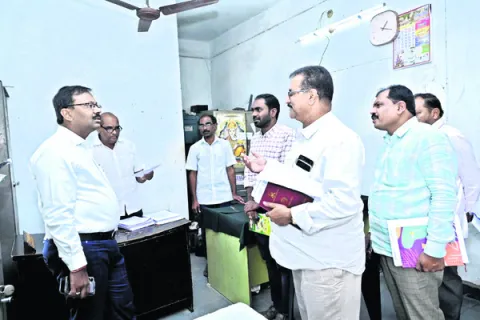 అష్టమి హడావుడి..