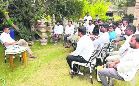 ఎంపీని కలిసిన నాయకులు