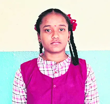 బాల రచయిత్రి చంద్రికకు అంతర్జాతీయ గుర్తింపు