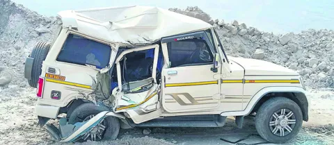 అధికారి నిర్లక్ష్యం.. తప్పిన పెనుప్రమాదం