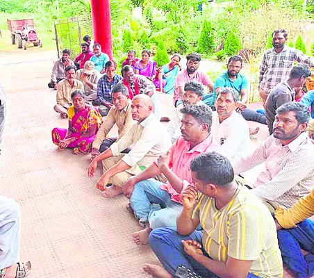 సమ్మె చేస్తేనే వేతనాలు!