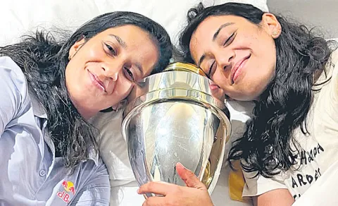 Jemimah Rodrigues to stay in India to support Smriti Mandhana9