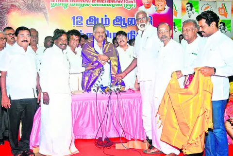 టీఎంసీలో కొత్త ఉత్సాహం 