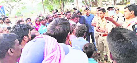 మిస్టరీగా బాలిక మరణం