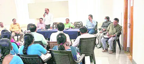 కుష్ఠువ్యాధి నిర్మూలనకు కృషి చేయాలి 