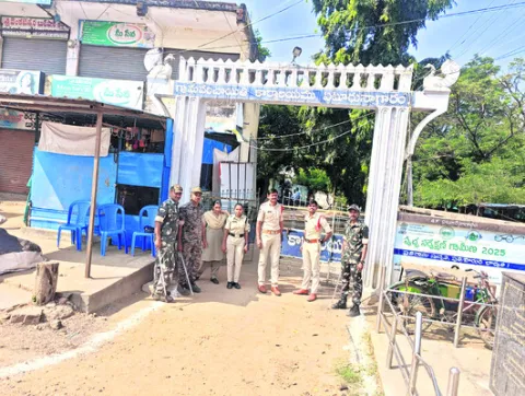 కొనసాగిన నామినేషన్‌ ప్రక్రియ