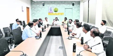 ప్రశాంత వాతావరణంలో ఎన్నికల నిర్వహణ 